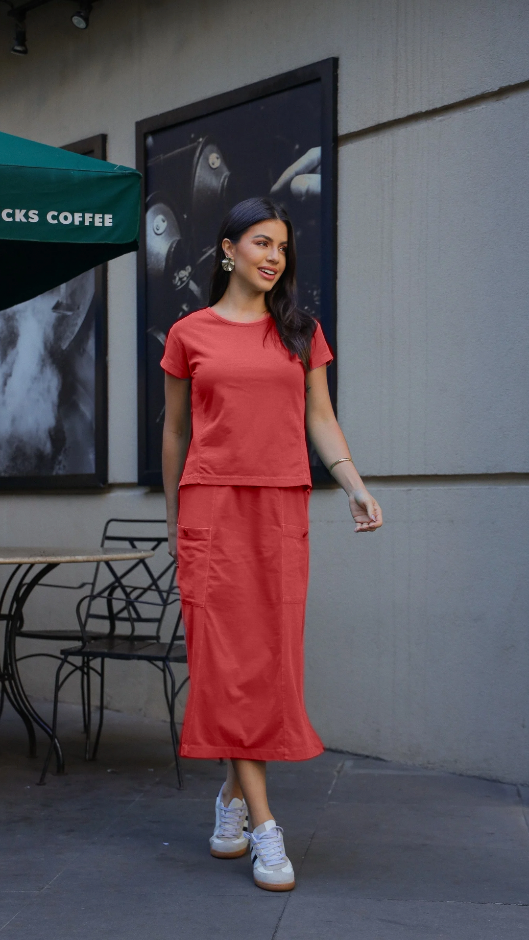 Conjunto de Saia Midi c/ Bolso Frontal e Blusinha em algodão
